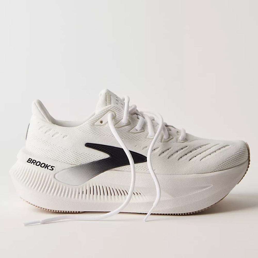 Women’s Brooks Glycerin Max 2 Sneakers - White